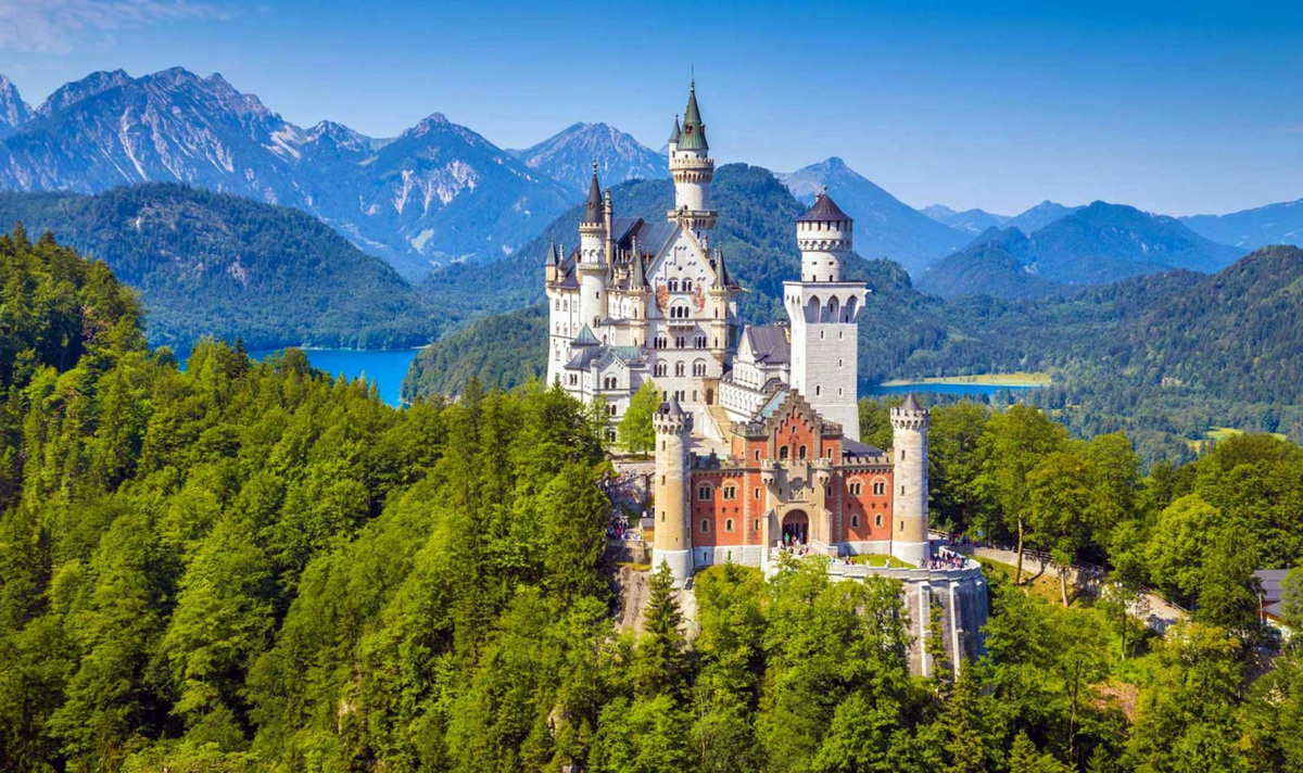 ujneuschwanstein.jpg