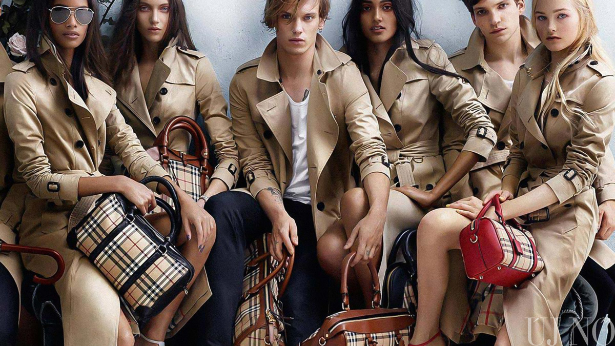 burberry-kezdo.jpg