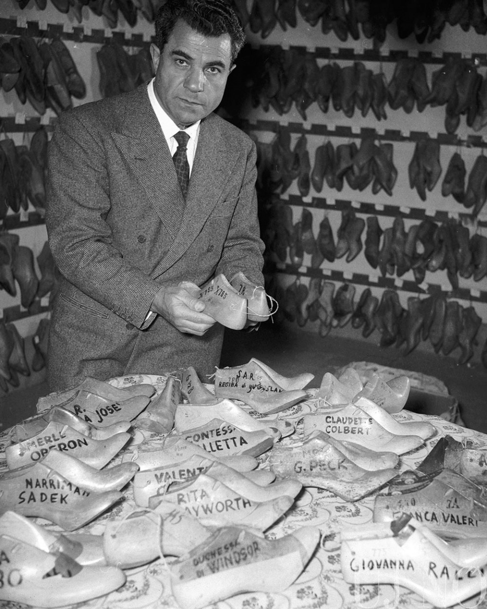 cipokisokos-salvatore-ferragamo.jpg