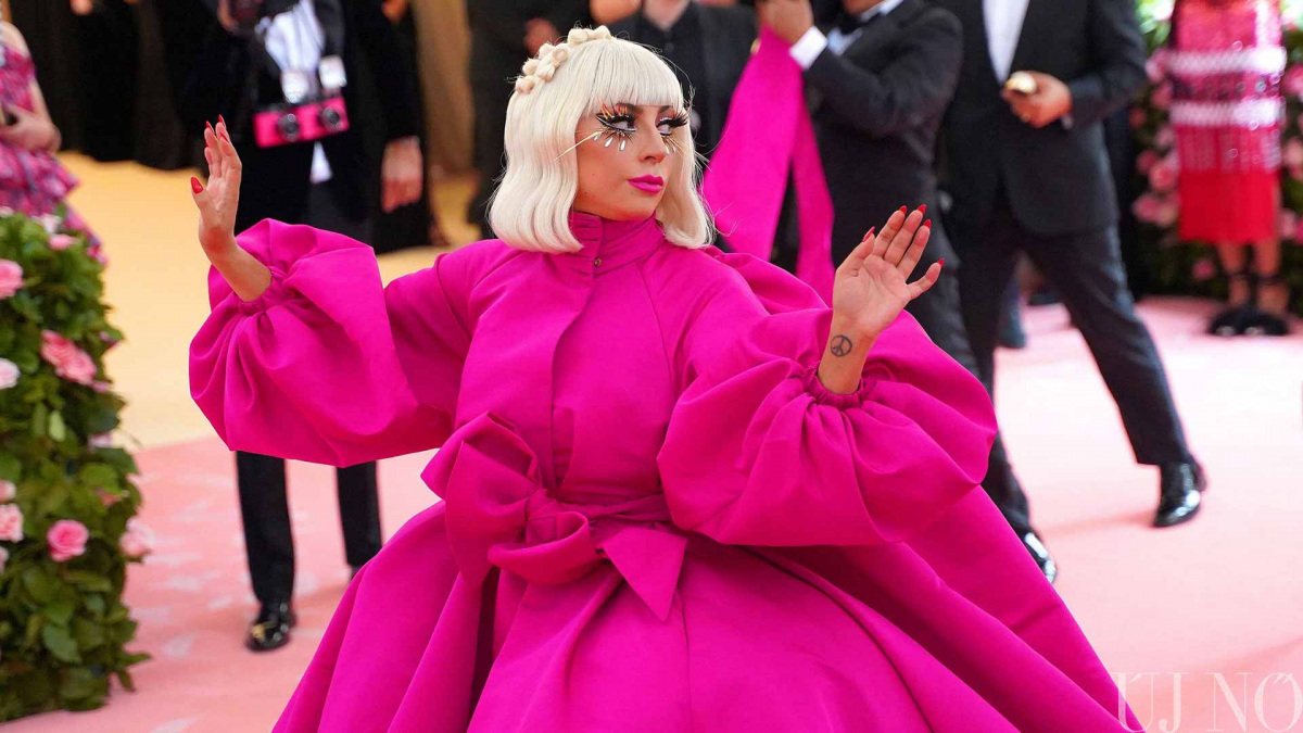 lady-gaga-met.jpg