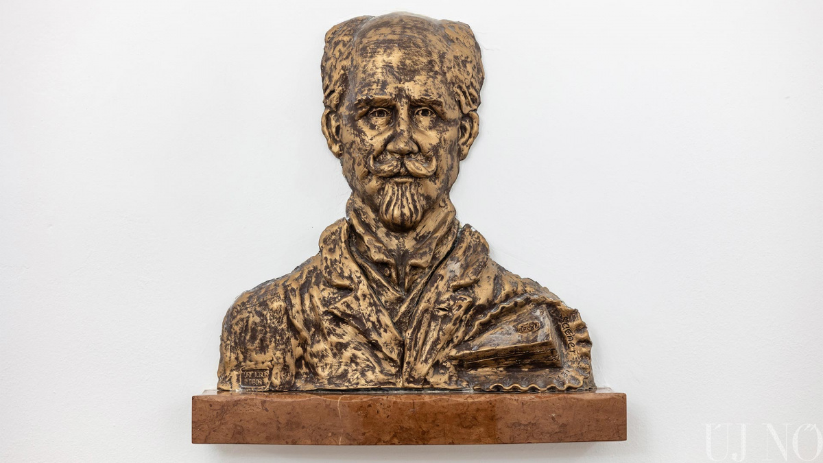 recept-a-zselizi-sacher-hazbol-szobor.jpg