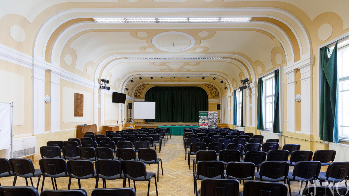 selye-gimi-1-resz-aula.jpg