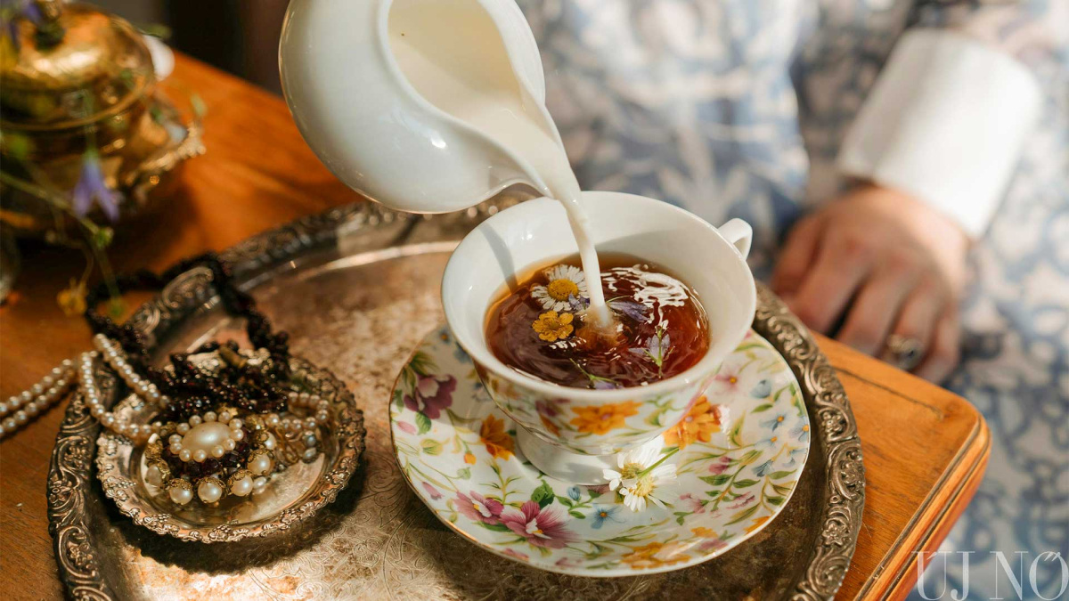 az-otorai-tea-belso.jpg