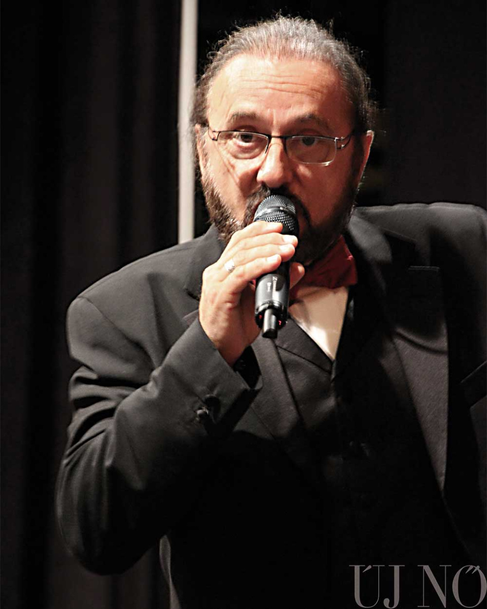 dalaim-hallatan-egyazon-ritmusra-belso.jpg
