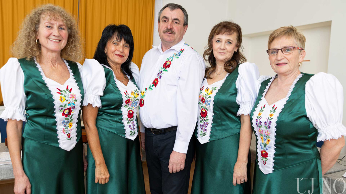 ebedi-citerasok-tagok.jpg