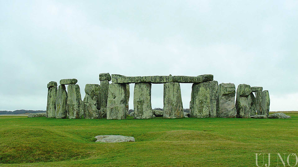eljon-velunk-angliaba-stonehenge.jpg