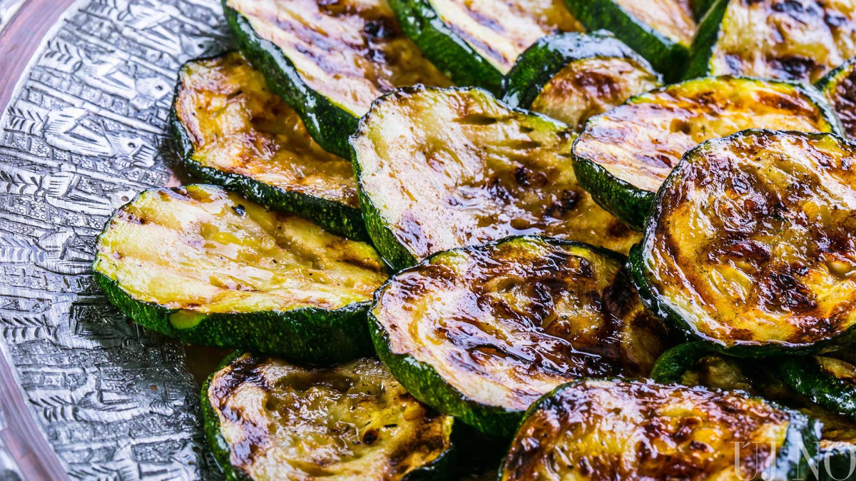gorog-konyha-grillezett-cukkini.jpg