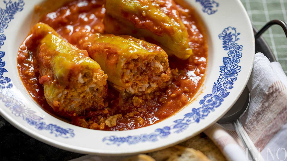 gorog-konyha-toltott-paprika.jpg