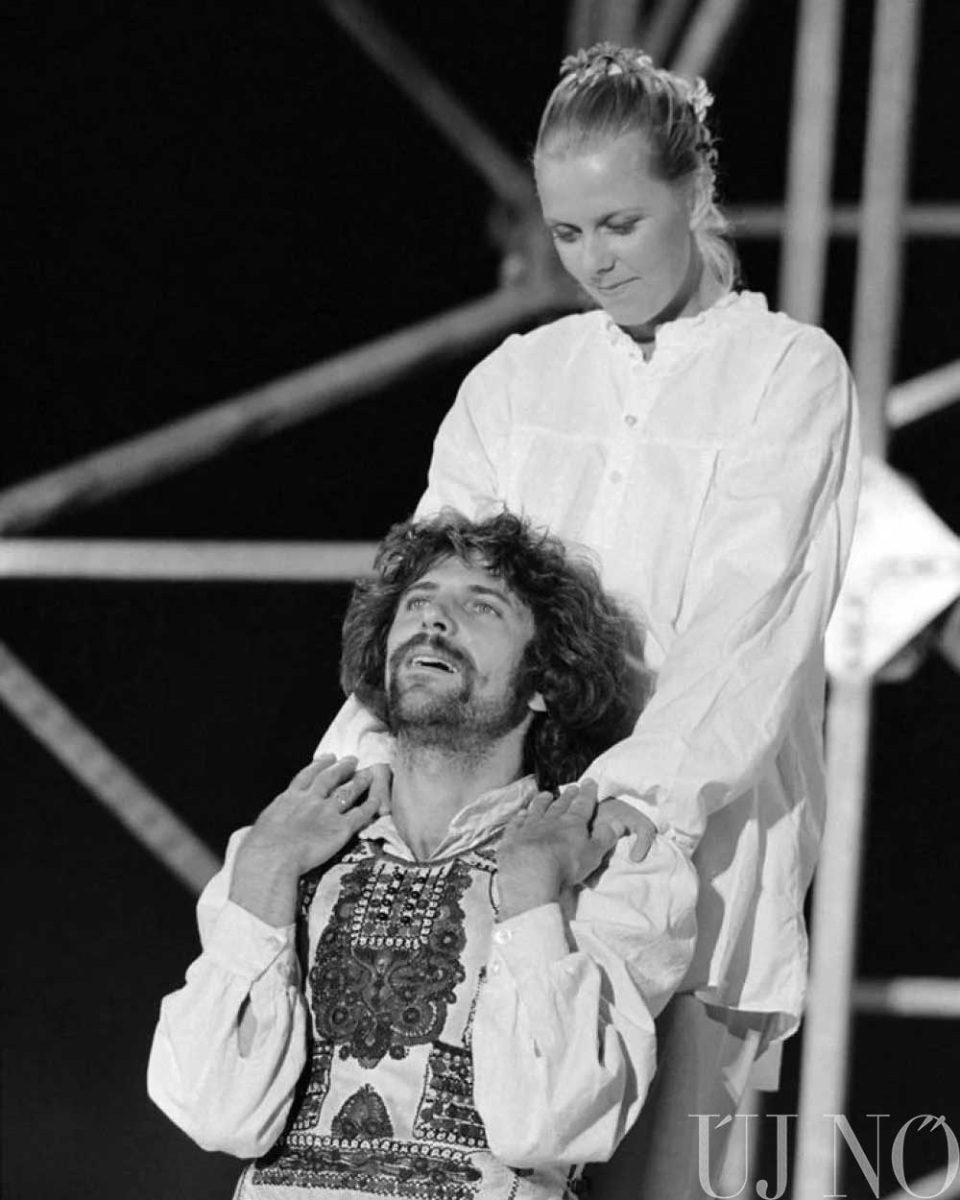 istvan-a-kiraly-paros.jpg