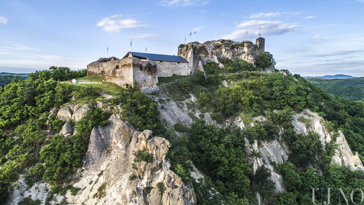 kisertethistoria-siroki-var.jpg