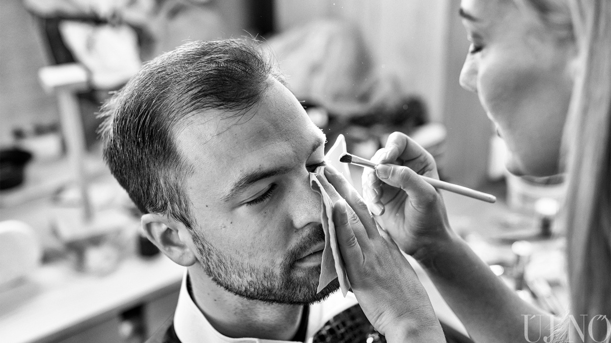 komaromi_szinhaz_tunder_lala_backstage_fekvo00010.jpg