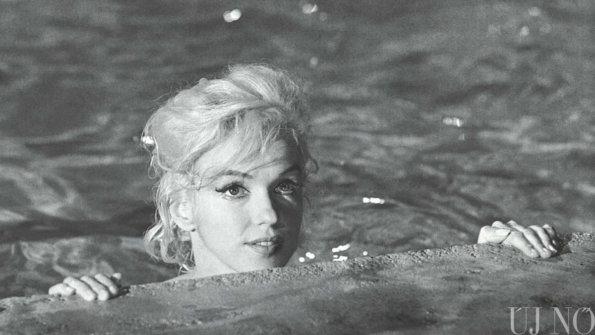 marilyn-monroe-sam-shaw-medence.jpg