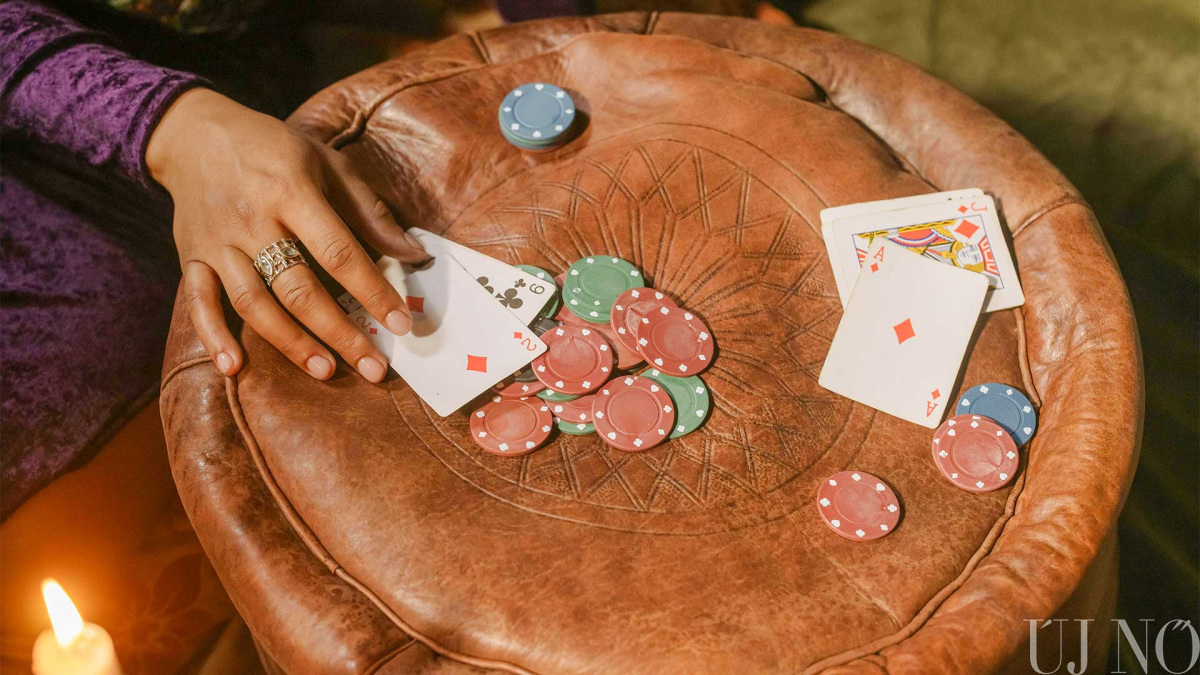 minden-fustte-valik-a-pokerasztalon-kezdo.jpg