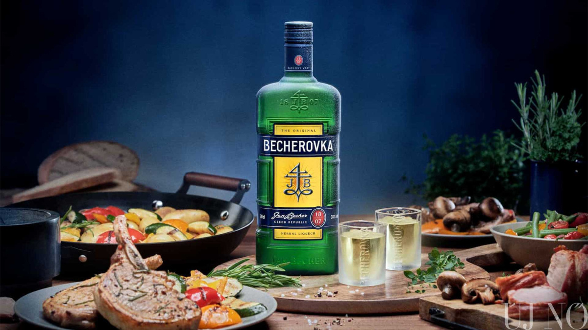 mit-fozzek-ma-becherovka.jpg