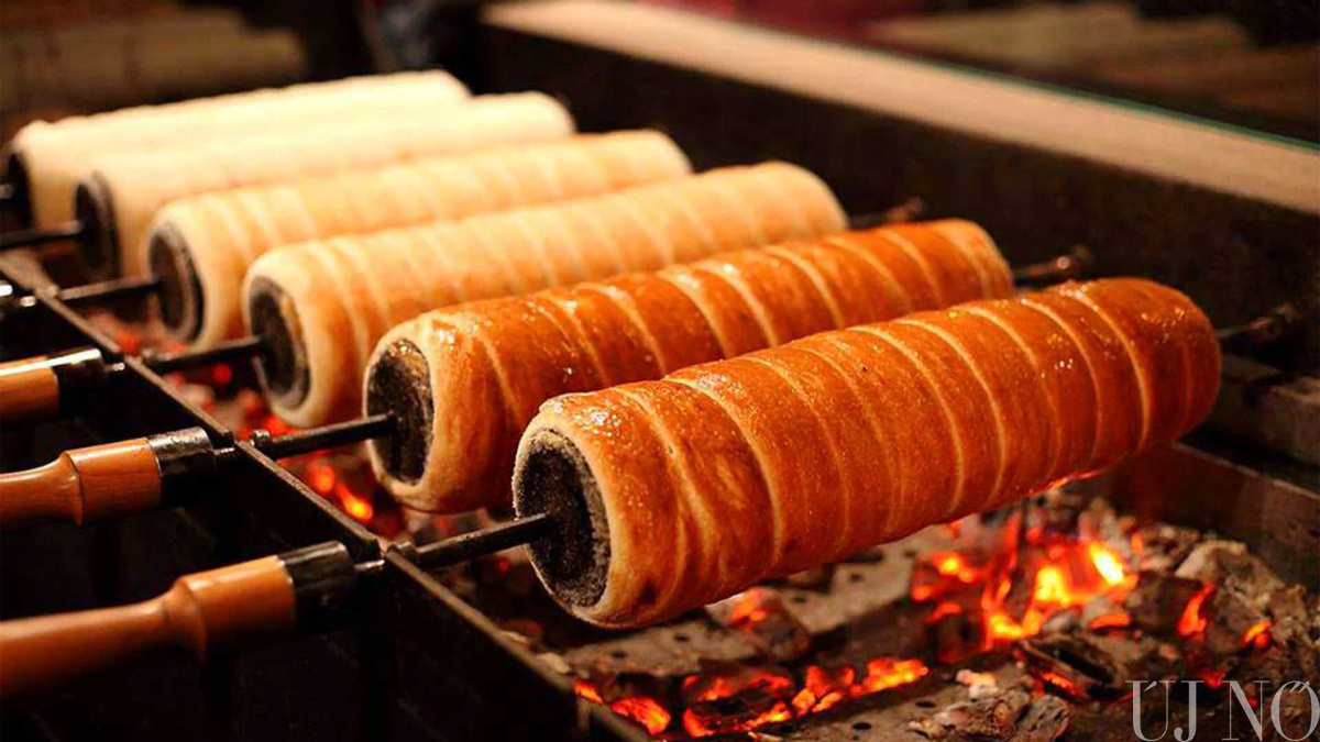 receptek-az-atmeneti-idoszakra-kurtos-kalacs.jpg