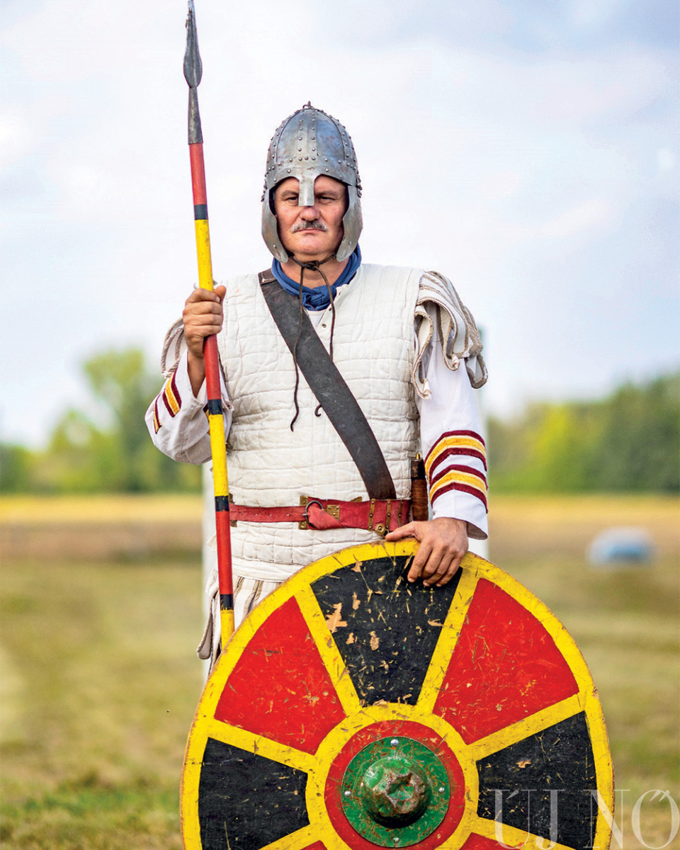 romai-nok-nalunk-katona.jpg
