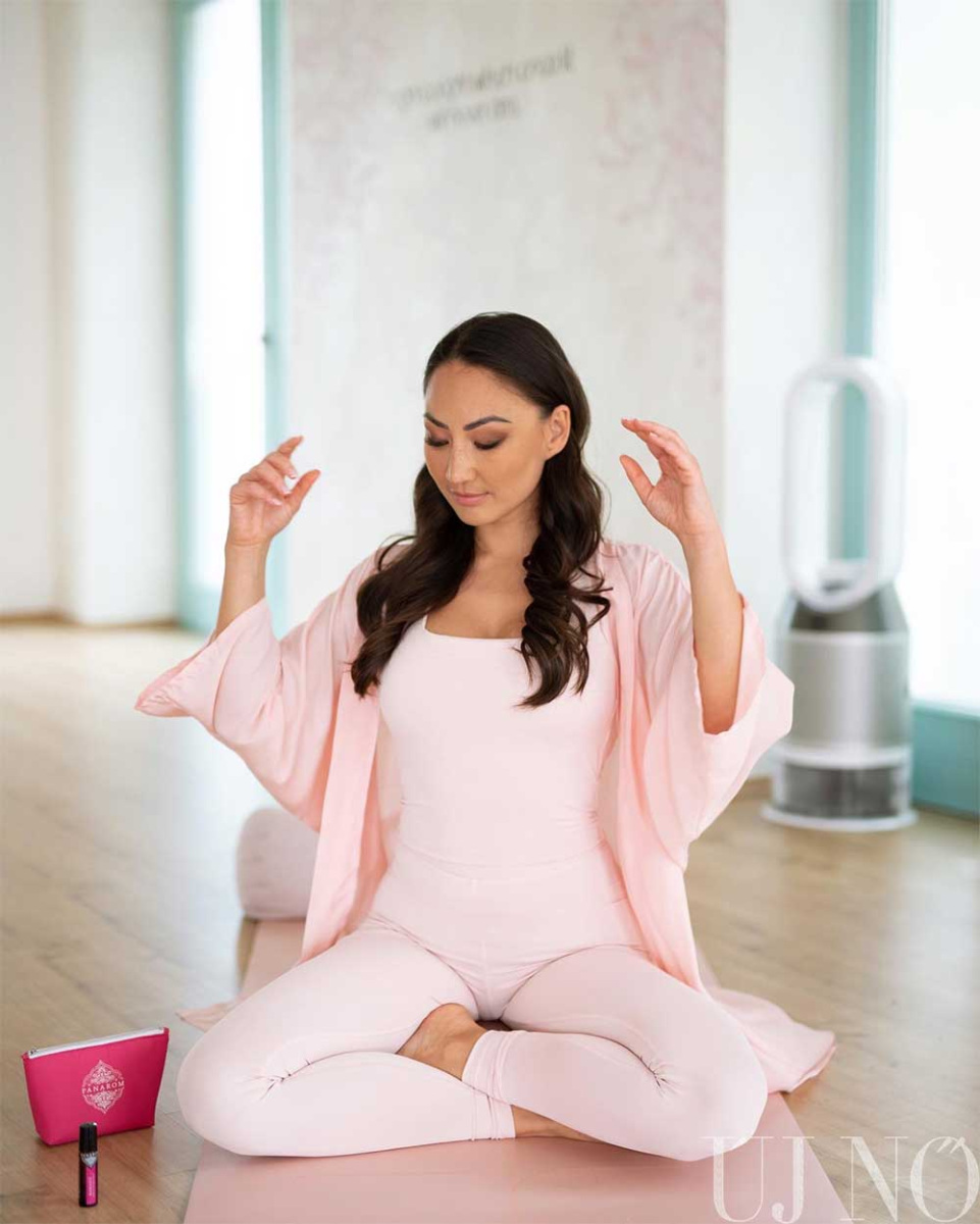 yogasecrets-by-anna-1.jpg