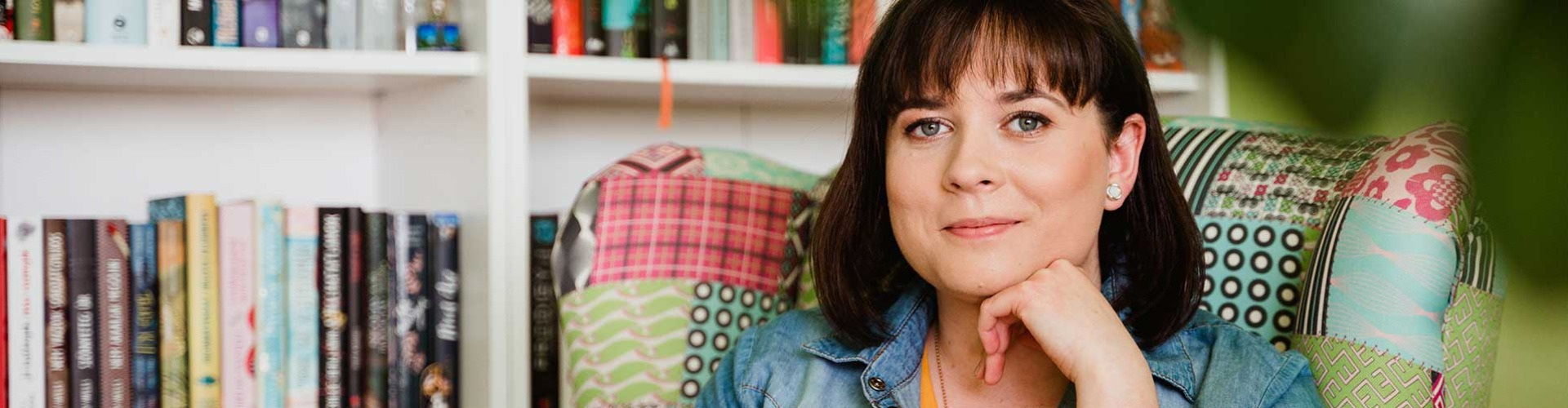 Élni és írni a valóság és a fantázia peremén Élni és írni a valóság és a fantázia peremén