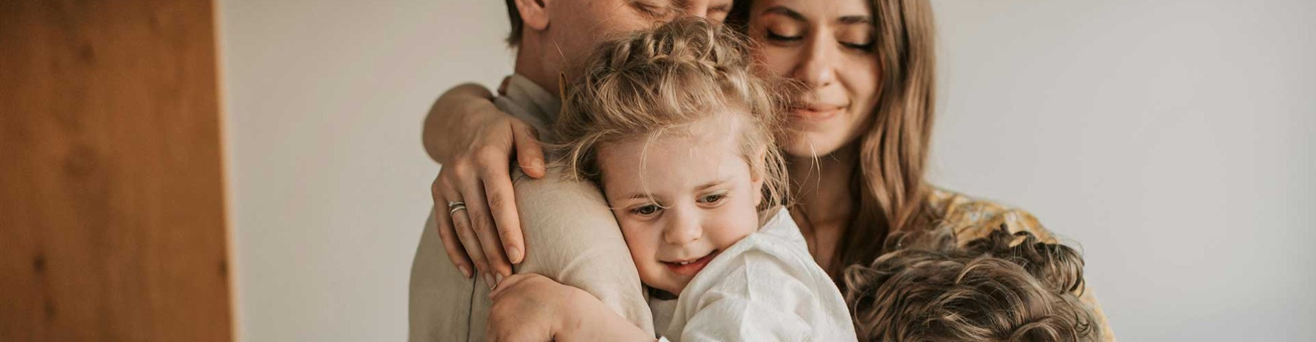 Jobb, mint mi Jobb, mint mi