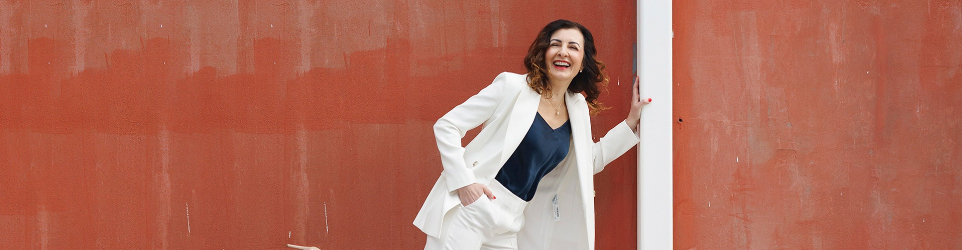 A menopauza szele és egy gyönyörű, érett nő A menopauza szele és egy gyönyörű, érett nő