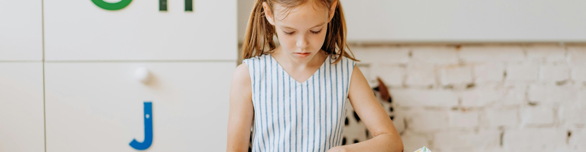 Mese a kislányról, aki világgá ment – 1. rész Mese a kislányról, aki világgá ment – 1. rész