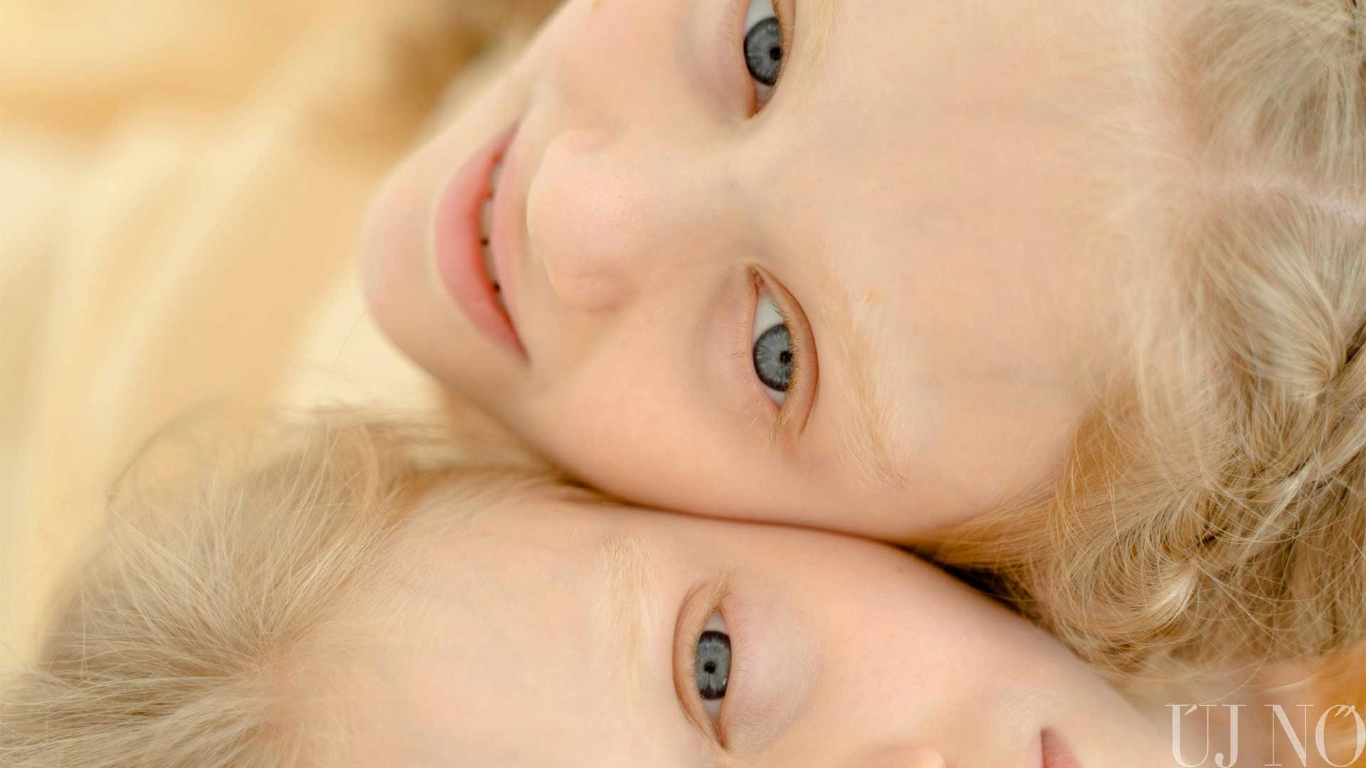 Annyira másak az indigókékek Annyira másak az indigókékek