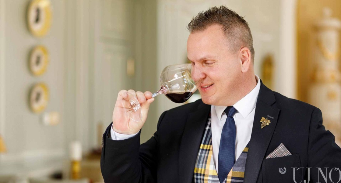 A sommelier