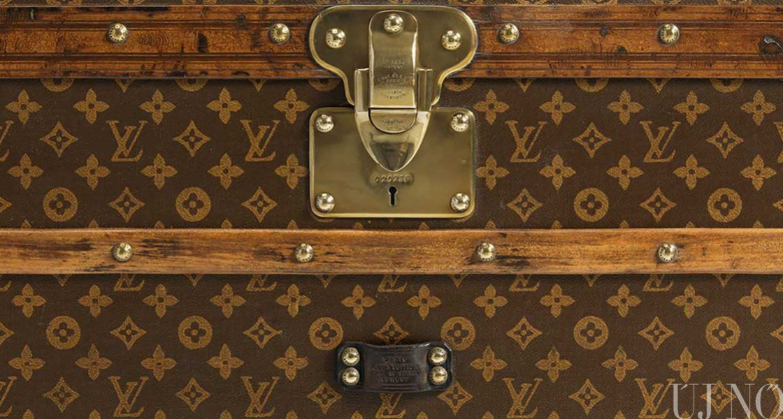 A MONOGRAM története
